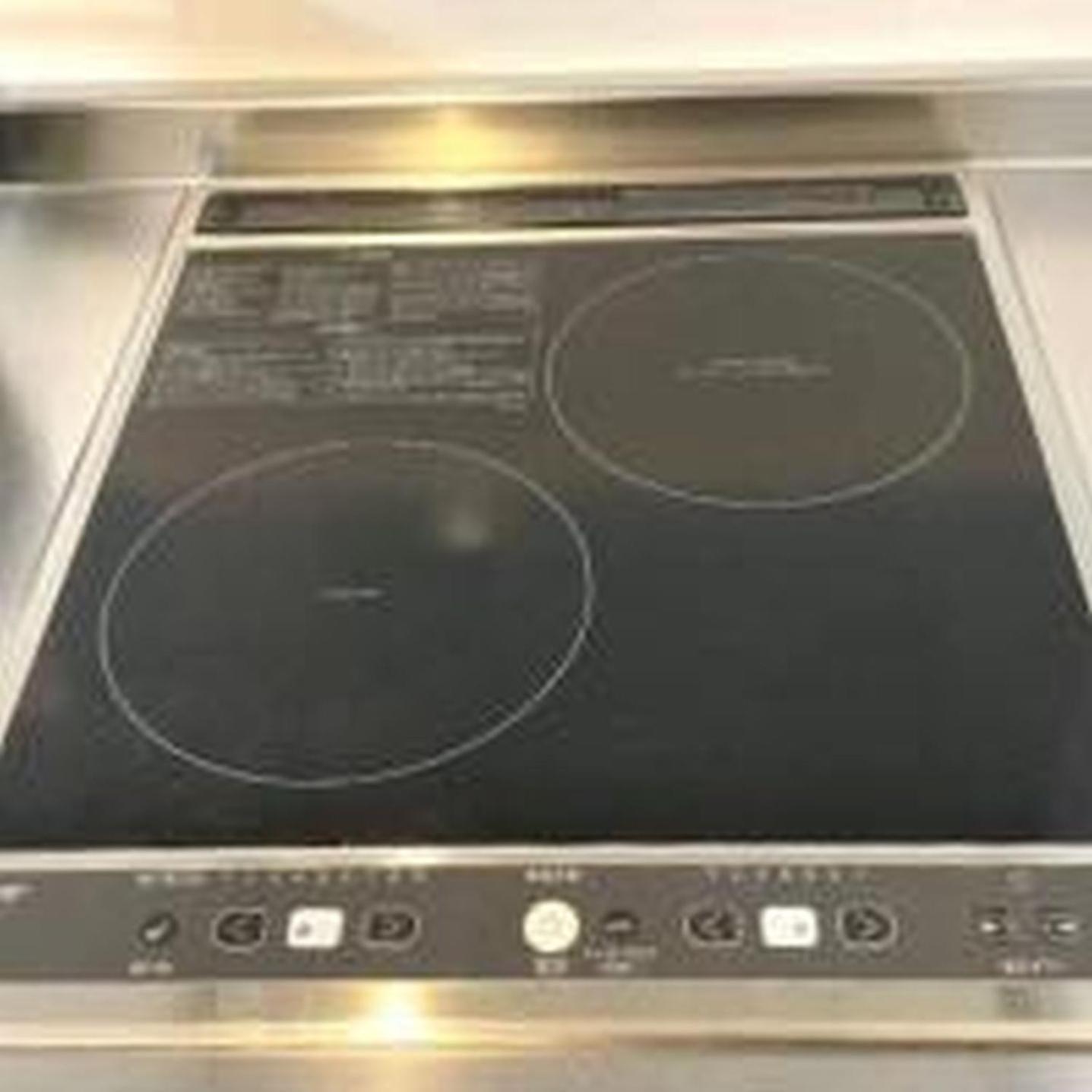 むつみ庵松2号館302 公寓