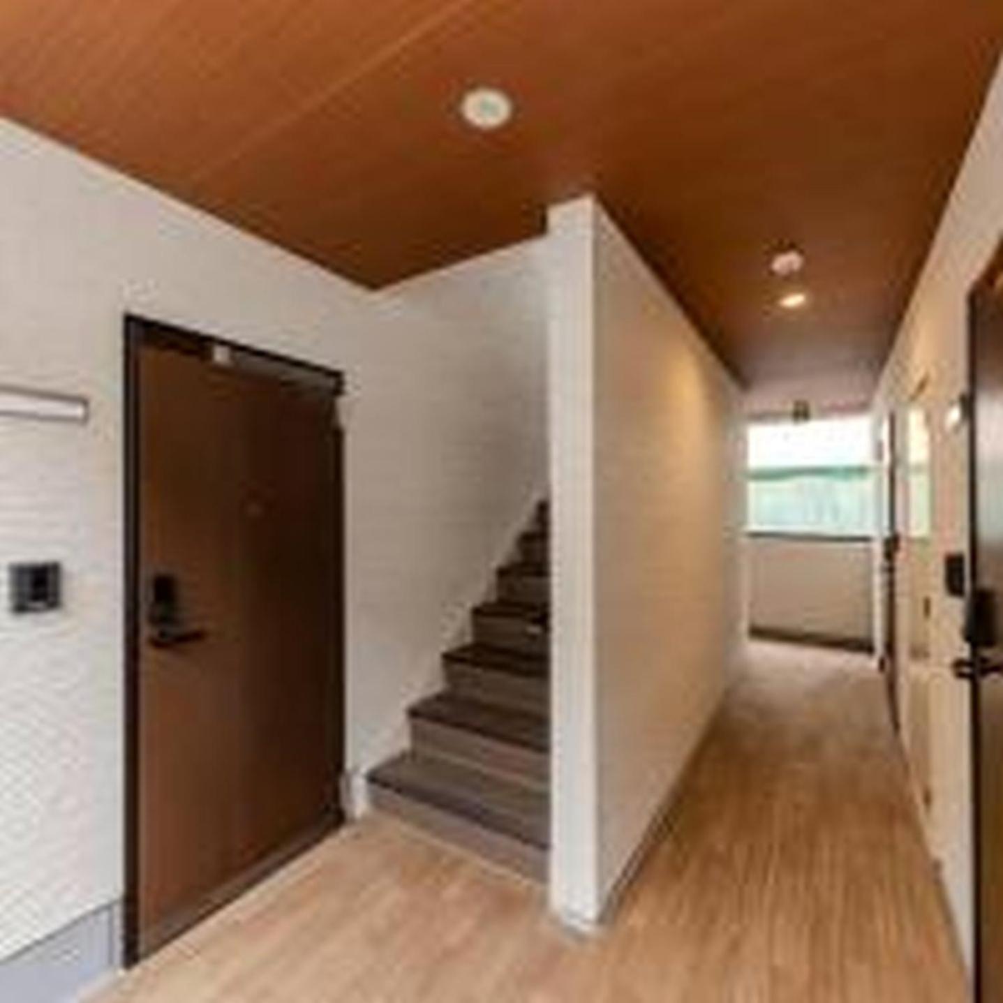 アパート むつみ庵松2号館302